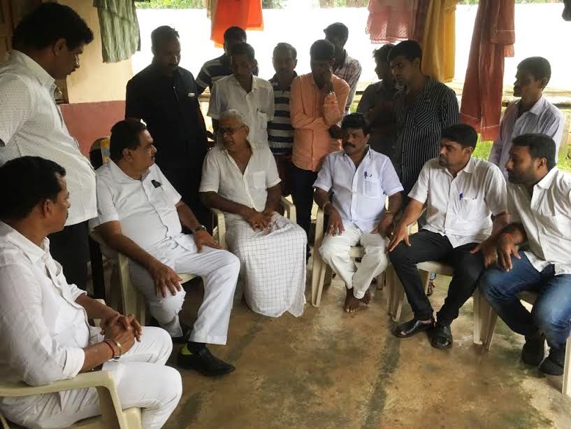 ಶರತ್ ಮನೆಗೆ ಸಚಿವ ರೈ ಭೇಟಿ